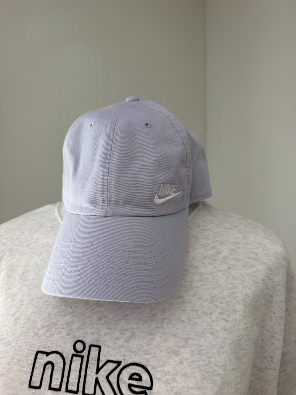 Nike Men’s Light Lavender Baseball Cap